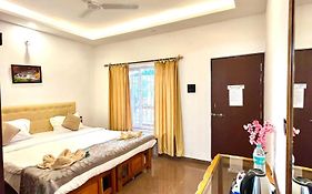 Oasis Beach Resort
